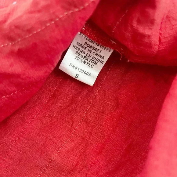 Vici Dolls Women's Zigzag Smocked Neck Short Sleeve Ruffle Blouse Top Red Small - Picture 9 of 9